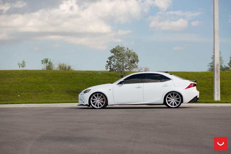  Lexus IS F on Vossen Wheels (VFS-10) 2017 года  (фото 56 из 72)